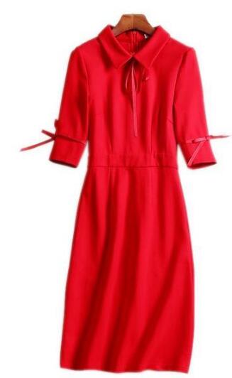 2018年新款红色连衣裙