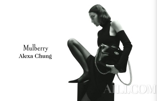 下一款爆红预备 Mulberry x Alexa Chung 全新联名复古手提包